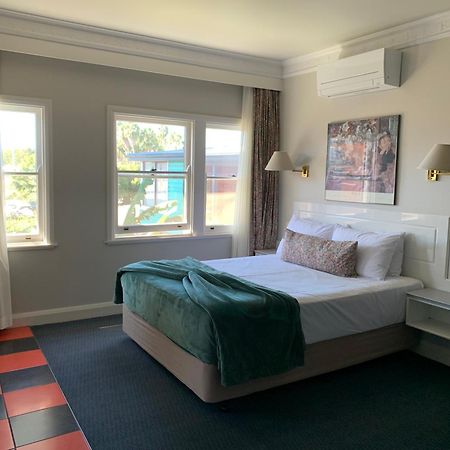 Moruya Monarch Hotel Екстериор снимка