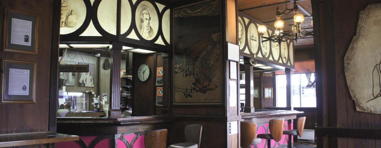 Moruya Monarch Hotel Екстериор снимка